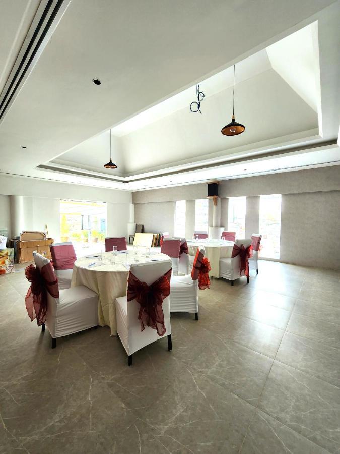 Zo Amalthea Hotel Patong Buitenkant foto