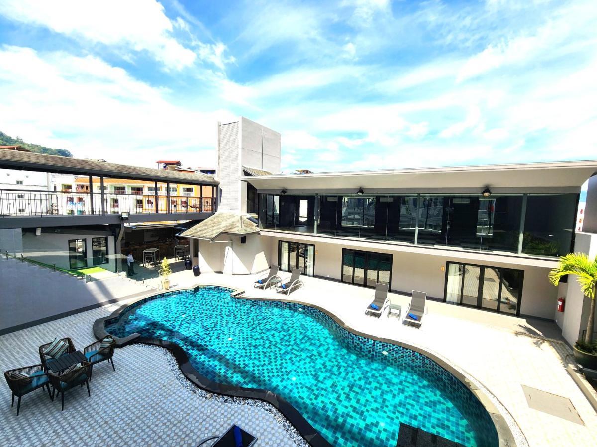 Zo Amalthea Hotel Patong Buitenkant foto